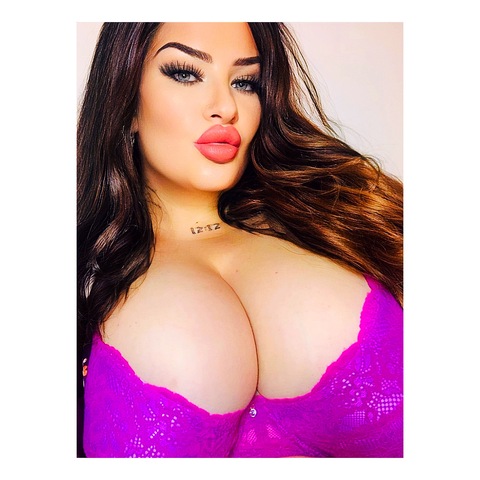 adriana-velvet avatar