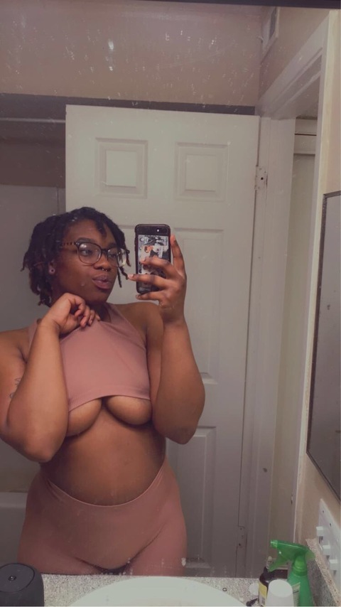 animehoe10 avatar