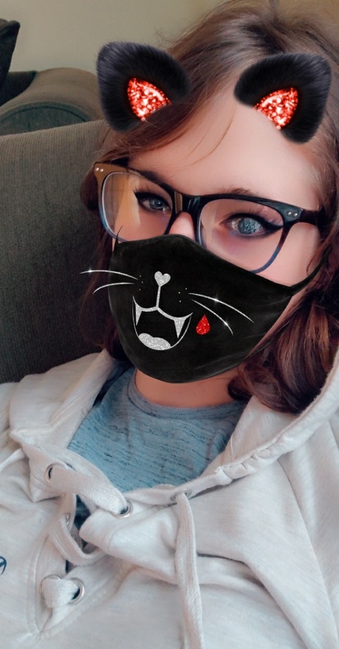 emilymaze_trans_21 avatar