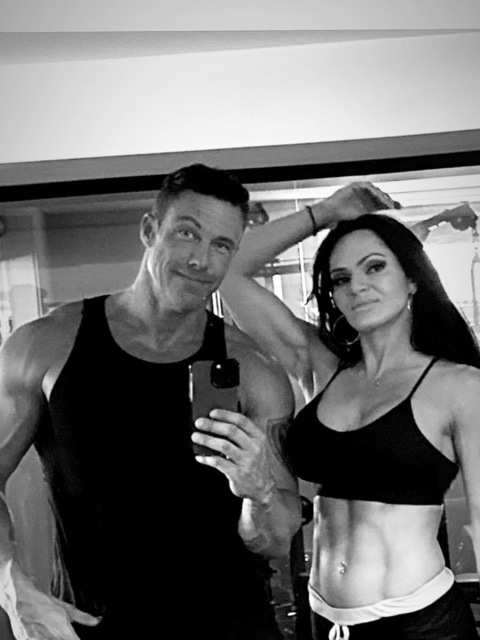 hotandfitcouple avatar
