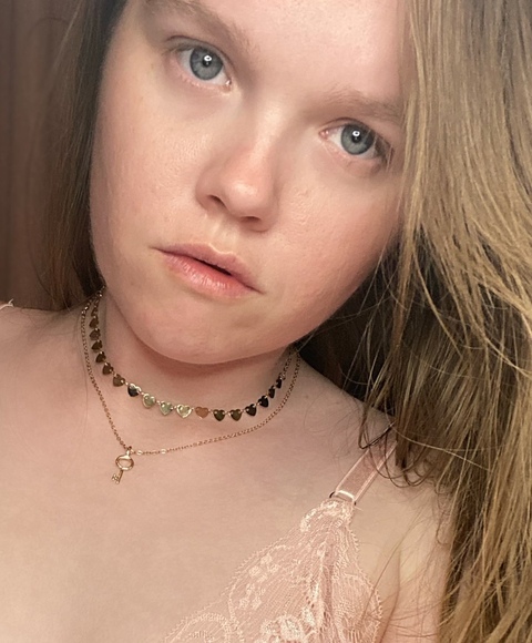 ittybittymelly avatar