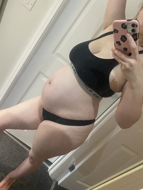 sexypregnantroxy avatar